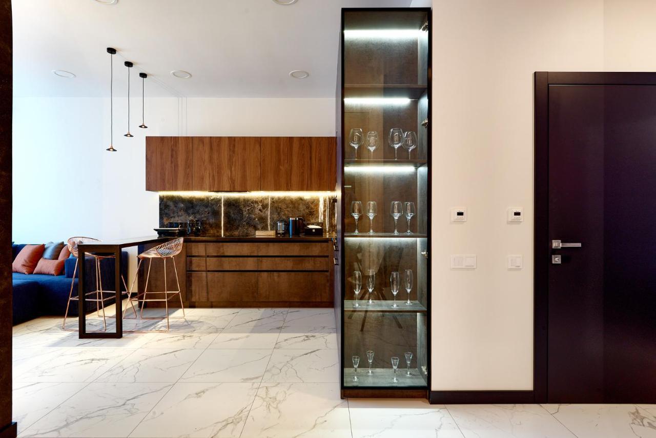 Kador Home Hotel Downtown Киев Экстерьер фото