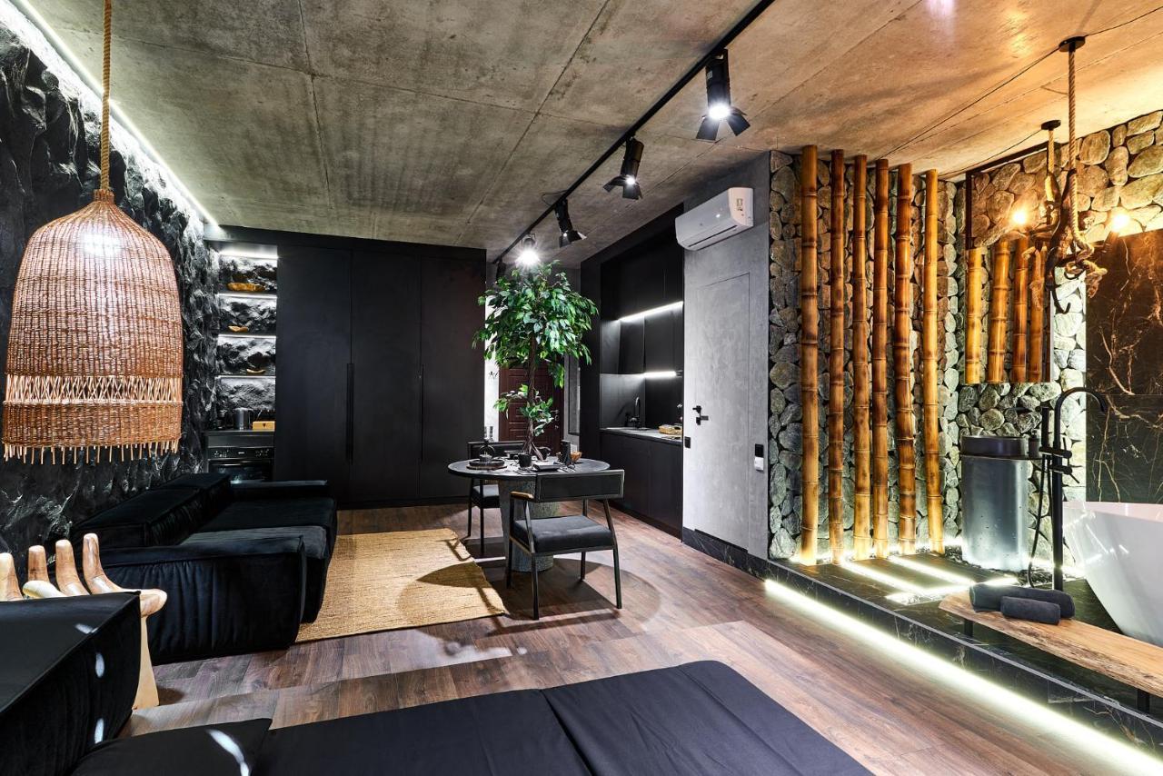 Kador Home Hotel Downtown Киев Экстерьер фото