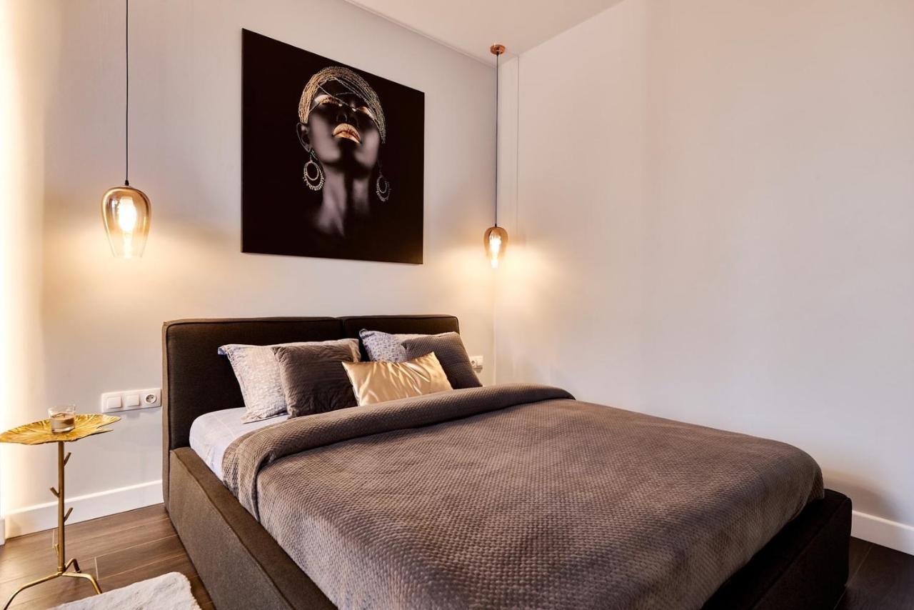 Kador Home Hotel Downtown Киев Экстерьер фото